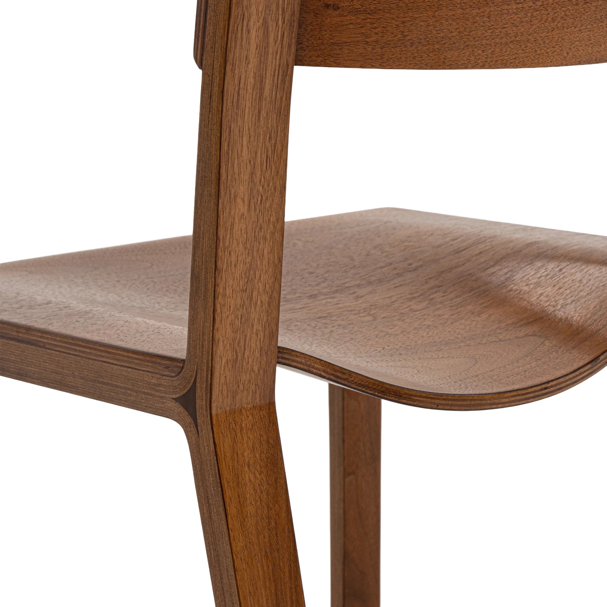 導入事​​例 Furniture® Alpine® ダイニングチェア