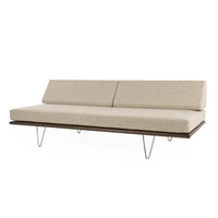 Case Study® V-Leg Daybed
