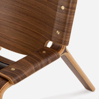 Walnut Veneer - Black Leather