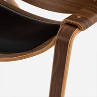 Walnut Veneer - Black Leather