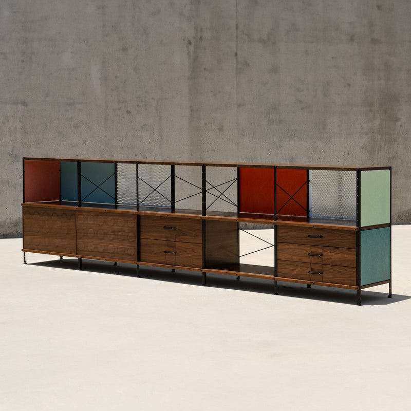 case-study®-custom-storage-unit-250