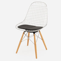 Vinyl: Classic Black Dowel Swivel - Maple - Chrome Wire