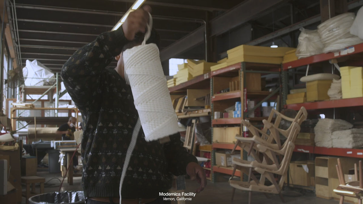 Load video: Case Study® #22 Chaise