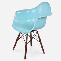 Walnut - Black Wire Breeze