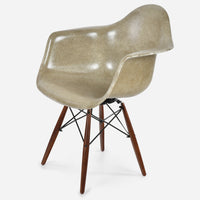 Walnut - Black Wire Pebble