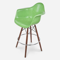 Walnut - Black Wire Apple