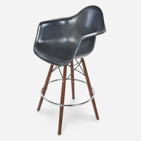 Walnut - Black Wire Jet Black