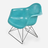 Low Rod Black Base Peacock