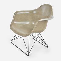 Low Rod Black Base Pebble