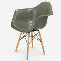 Maple - Black Wire Moss