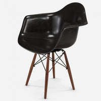 Walnut - Black Wire Jet Black