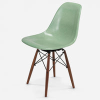 Walnut - Black Wire Jadeite