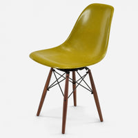 Walnut - Black Wire Pickle