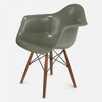 Walnut - Black Wire Moss