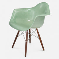 Walnut - Chrome Wire Jadeite