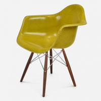 Walnut - Chrome Wire Pickle