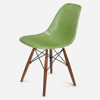 Walnut - Black Wire Apple