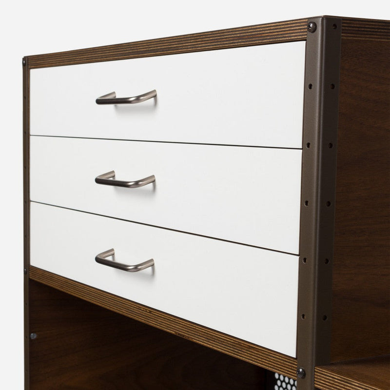 case-study®-custom-storage-unit-140-1